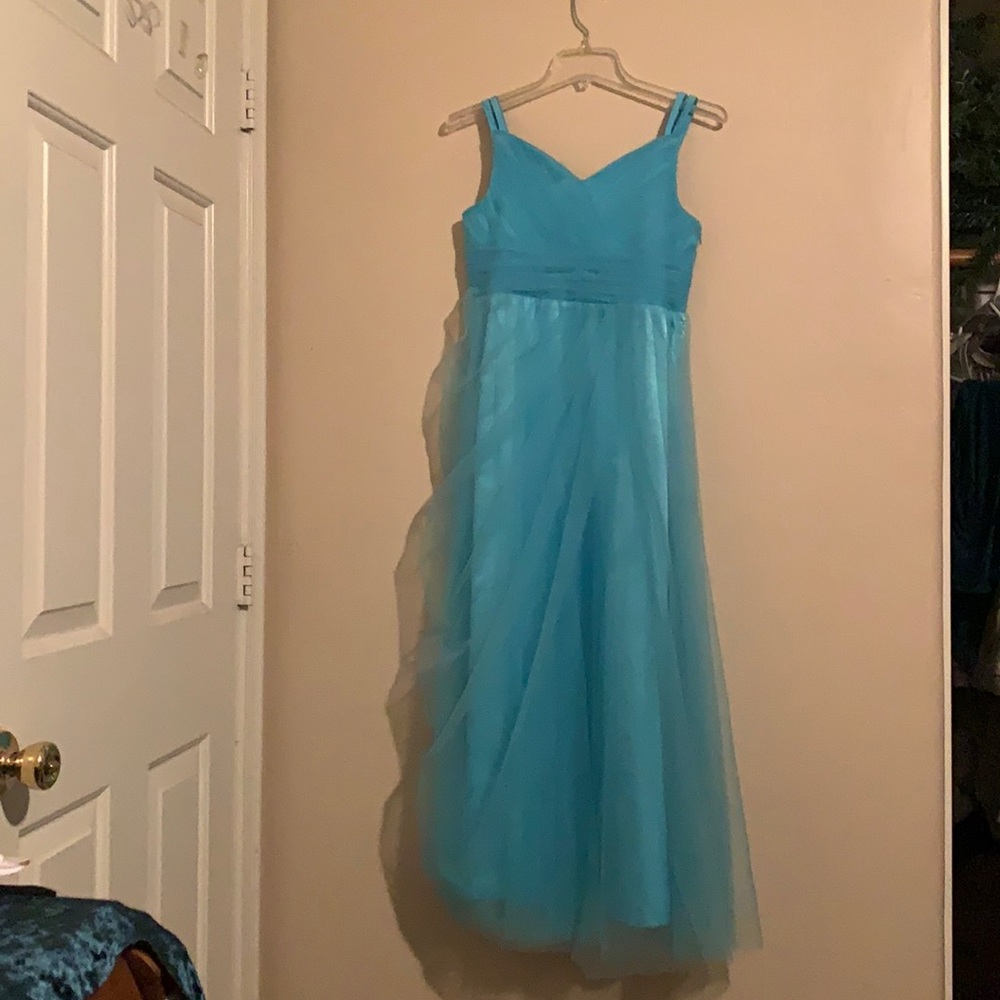 Bright blue bridesmaid girls dress, size maybe girls 14, clean only used once.